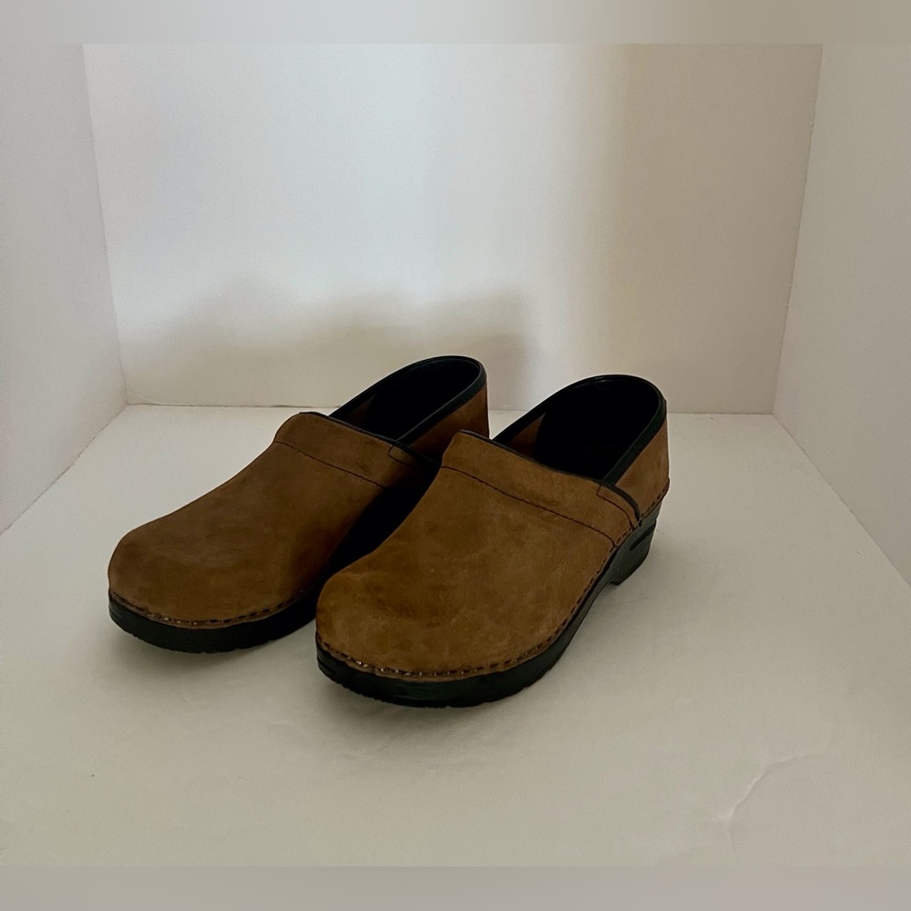 Sanita Brown leather clogs size 5, original Danish clogs